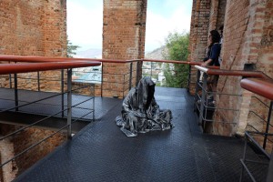 trio biennial  sculpture 3d parque das ruinas rio de janeiro guardians of time sculpture installation art arts design manfred kili kielnhofer